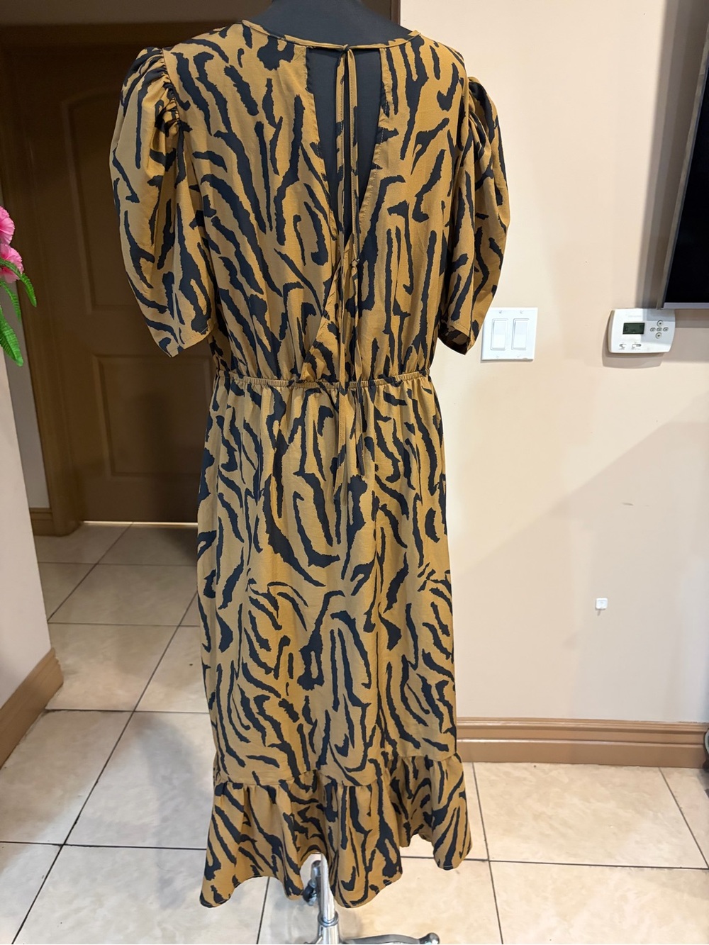 Nasty Gal Zebra-Print Midi Dress - Picture 5 of 7